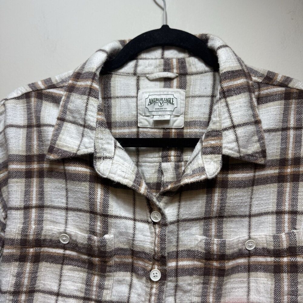 American Eagle Cropped Flannel Size L Brown Cream Plaid Grunge 90s Y2K Style - Picture 2 of 5